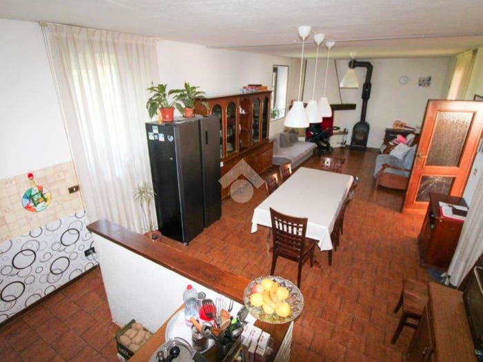 Appartamento trilocale in vendita in Strada quarti, Ghedi