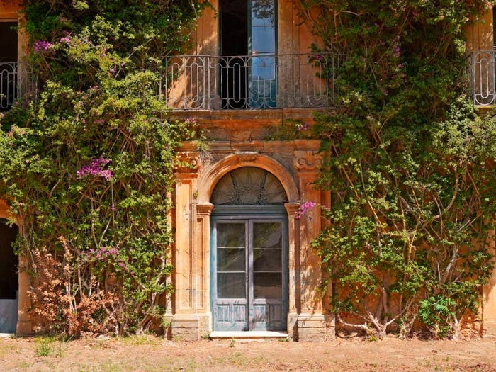 Casa con 6 locali in vendita in Via Santa Maria di Gesù, Centro, Caltagirone