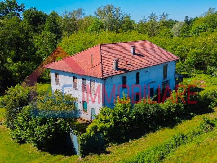 Casa con 6 locali in vendita in Cascina Baraggiolo, Mornago
