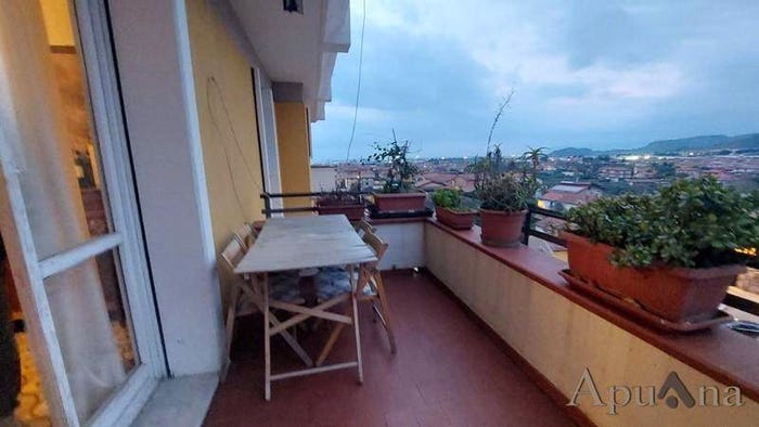 Appartamento quadrilocale in vendita in Centro, Massa