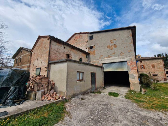 Casa con 6 locali in vendita in Centro, Citerna
