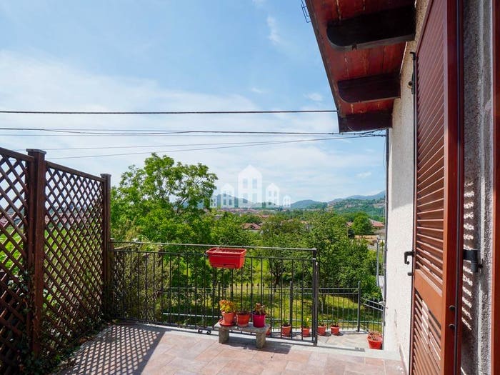 Casa con 6 locali in vendita in via Monte Soglio, Centro, Cuorgnè
