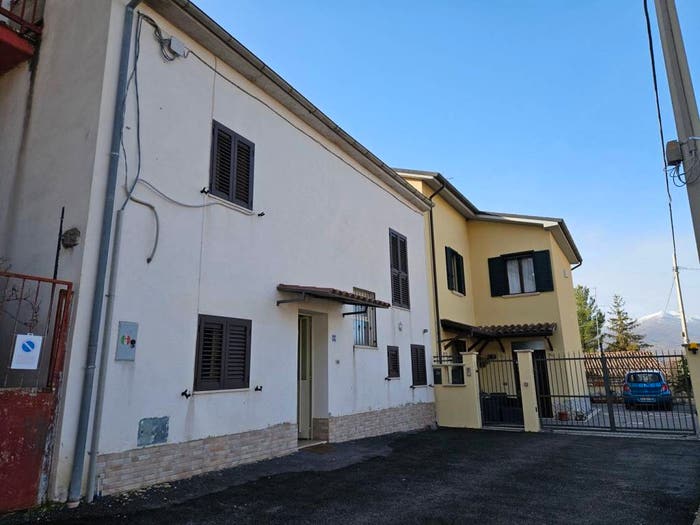 Appartamento quadrilocale in vendita in Via delle Aie, Pettino Cansatessa, L'Aquila