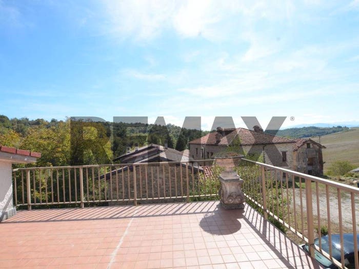 Appartamento con 5 locali in vendita in Borgata Barbei, Camerana