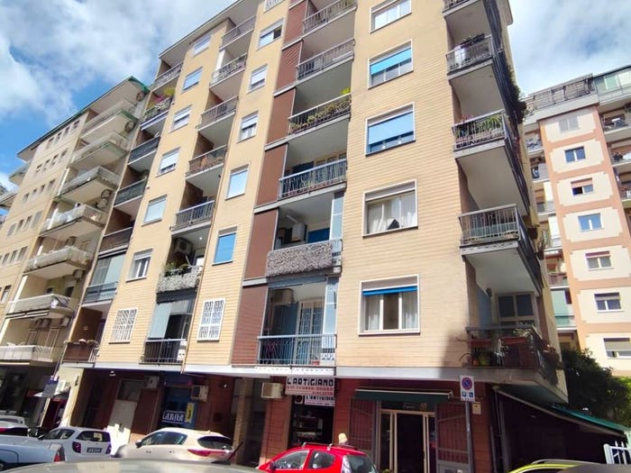 Appartamento con 5 locali in vendita in Via Giovanni Miranda, Rione Alto, Napoli