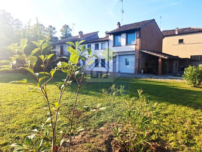 Casa con 6 locali in vendita in VIA ROMA, Centro, Caorso