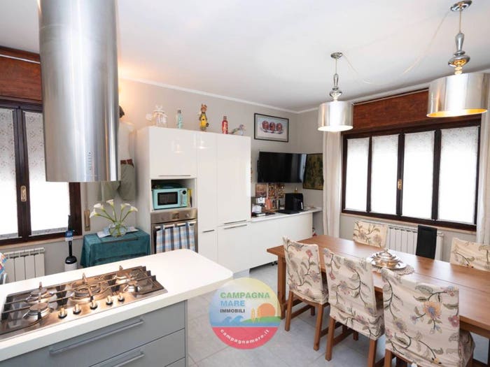 Casa con 5 locali in vendita in Via Settembre, Centro, Copparo
