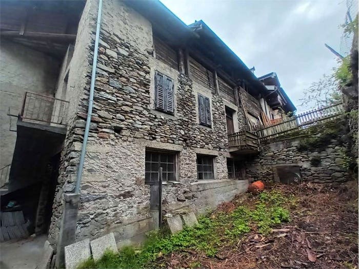 Casa con 6 locali in vendita in Centro, Terzolas