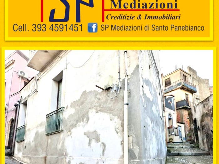 Casa trilocale in vendita in Piazza Duomo, Centro Storico, Acireale