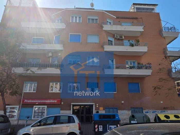 Appartamento trilocale in vendita in Viale Paolo Orlando, Ostia Levante, Roma