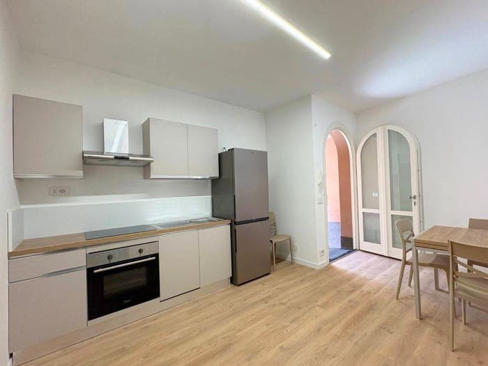 Appartamento bilocale in vendita in Via Paruzza, Centro, Alba