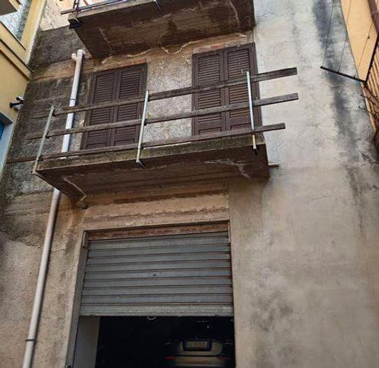 Casa con 6 locali in vendita in Via Ciro Menotti, Centro, Pachino