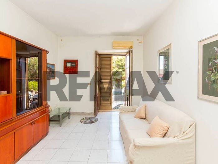 Casa con 5 locali in vendita in Via Policastro, Picanello, Catania
