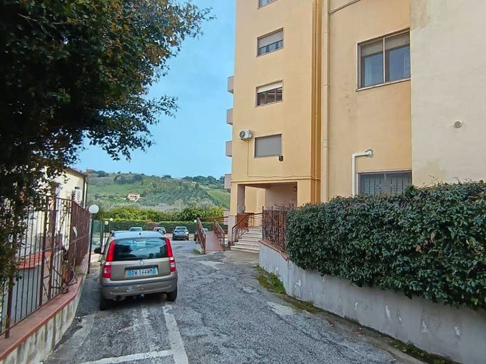 Appartamento trilocale in vendita in Viale Magna Grecia, Fortuna Corvo, Catanzaro