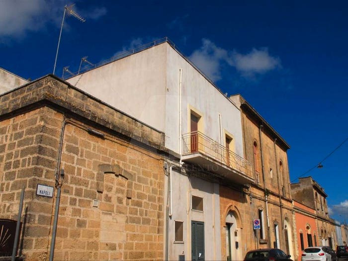 Appartamento trilocale in vendita in Via Principe di Piemonte, Centro, Alessano