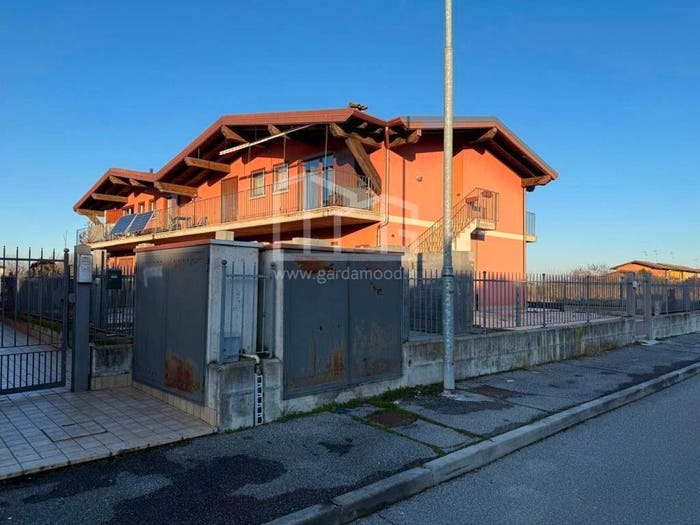 Appartamento trilocale in vendita in via San Tommaso, Gottolengo