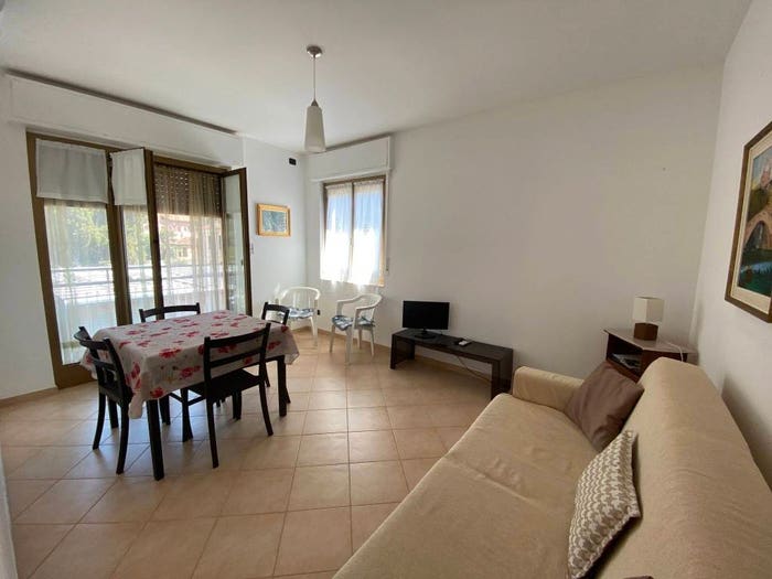 Appartamento trilocale in vendita in Via Napoli, Centro, Bordighera