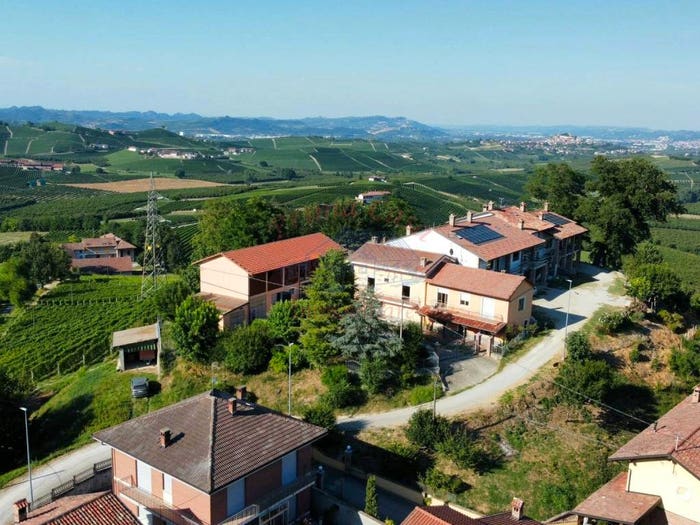 Casa con 6 locali in vendita in Borgata Silio, Santa Maria, La Morra