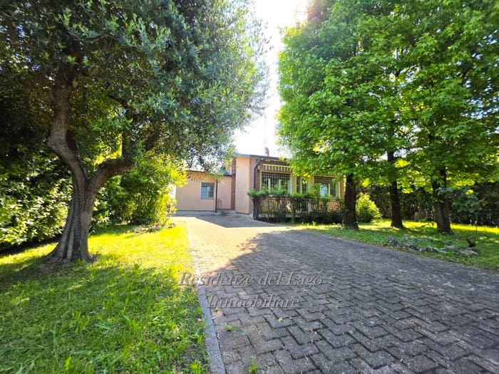 Casa con 5 locali in vendita in Via Miralago, Centro, Peschiera del Garda