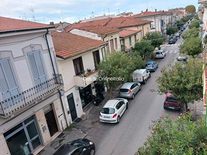 Appartamento con 5 locali in vendita in Via San Martino, Centro, Viareggio