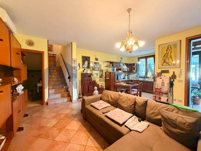 Casa quadrilocale in vendita in Via del Piviere, Borgo Montone San Marco, Ravenna