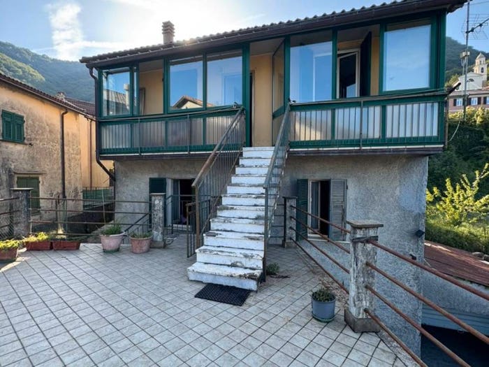 Casa con 5 locali in vendita in Frazione Pannesi, Pannesi, Lumarzo