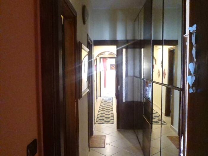 Appartamento con 6 locali in vendita in Via Ragusa, Gioia Tauro