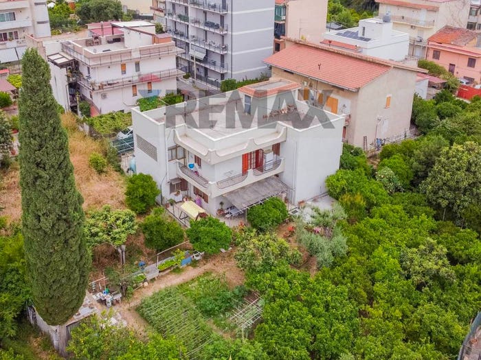 Casa con 6 locali in vendita in Via Vf, Villagrazia, Palermo