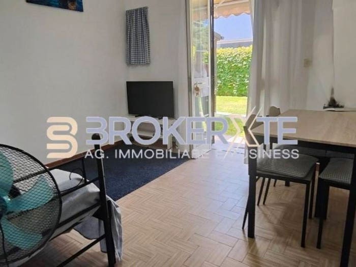 Casa quadrilocale in vendita in Via Piombara, Avenza, Carrara