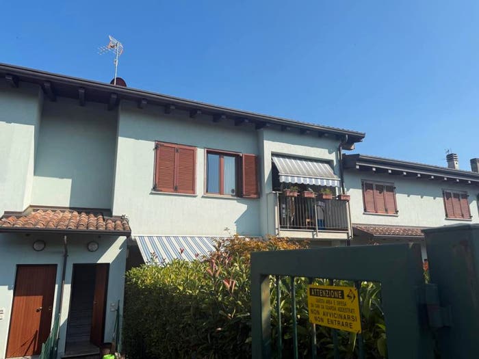 Appartamento trilocale in vendita in Via Raffaello, Montano, Montano Lucino