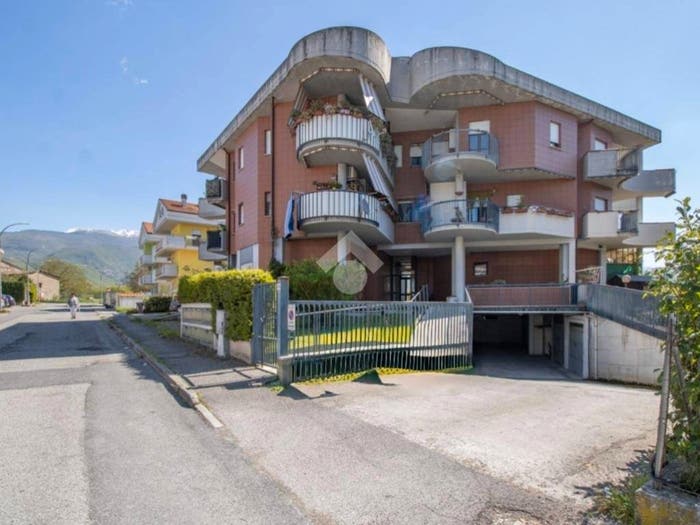Appartamento trilocale in vendita in Via Luigi Cipriani, Rieti