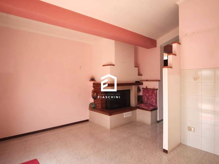 Appartamento quadrilocale in vendita in Via Gilles Villeneuve, Giove