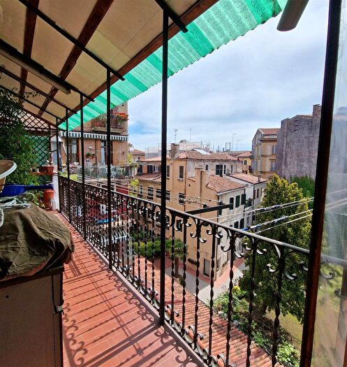 Appartamento con 5 locali in vendita in Venezia