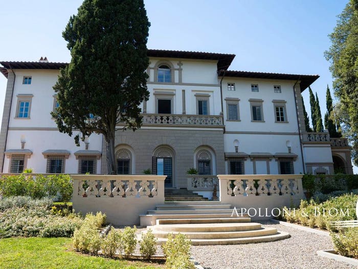Appartamento con 5 locali in vendita in Via Benedetto da Maiano, Fiesole