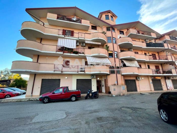 Appartamento trilocale in vendita in Via Olindo Blandi, Settimo, Montalto Uffugo