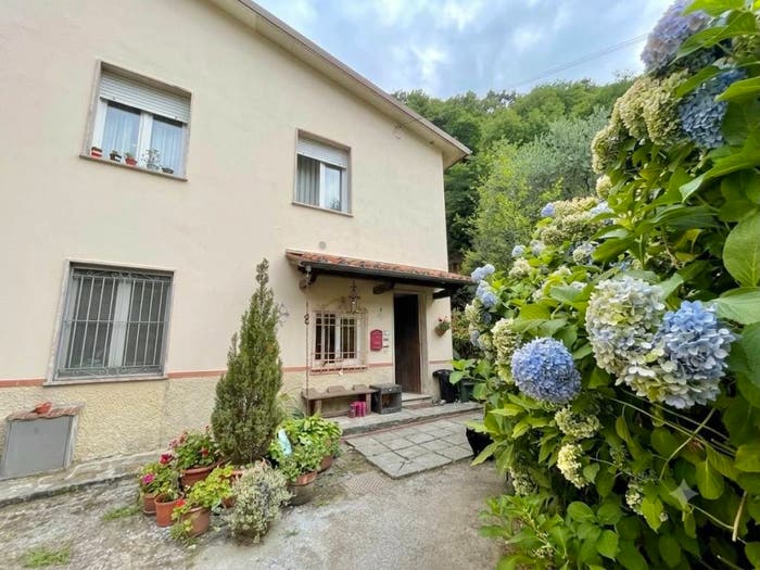 Casa con 5 locali in vendita in Strada Provinciale dei Canipaletti, Camaiore Paese, Camaiore