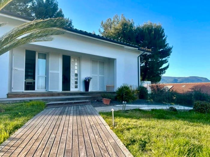Casa con 6 locali in vendita in Marcelli, Numana