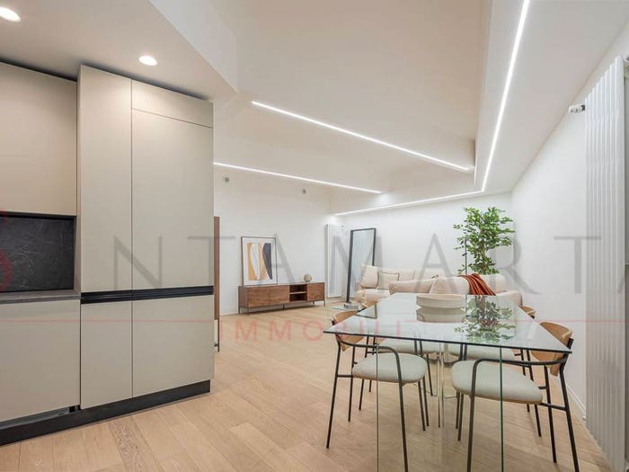Appartamento trilocale in vendita in Washington, Milano