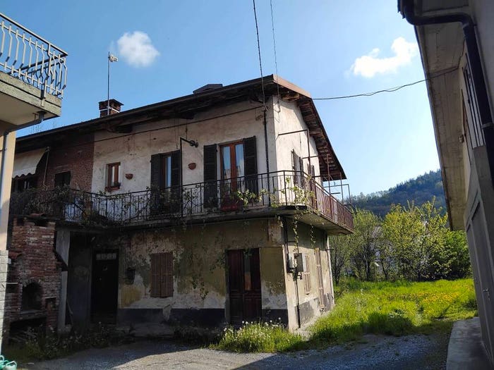 Casa con 5 locali in vendita in Robilante