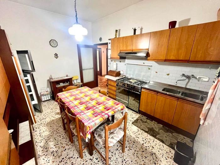 Appartamento con 6 locali in vendita in Centro, Castelfranco di Sotto
