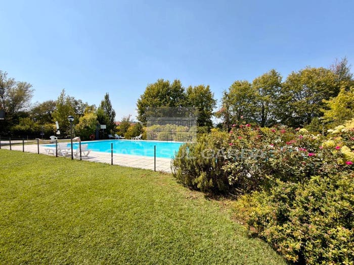 Appartamento trilocale in vendita in Via Case Sparse Perlino, Balbiana, Manerba del Garda