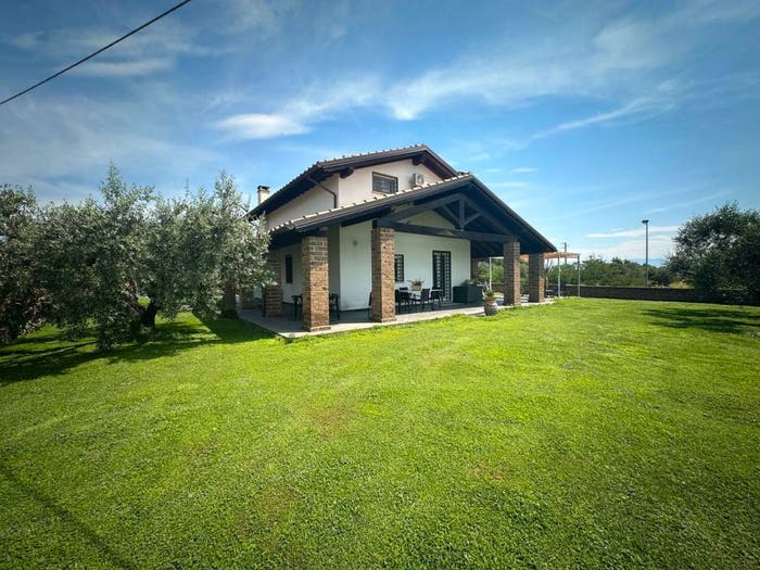 Casa con 6 locali in vendita in Via Falerina, Civita Castellana