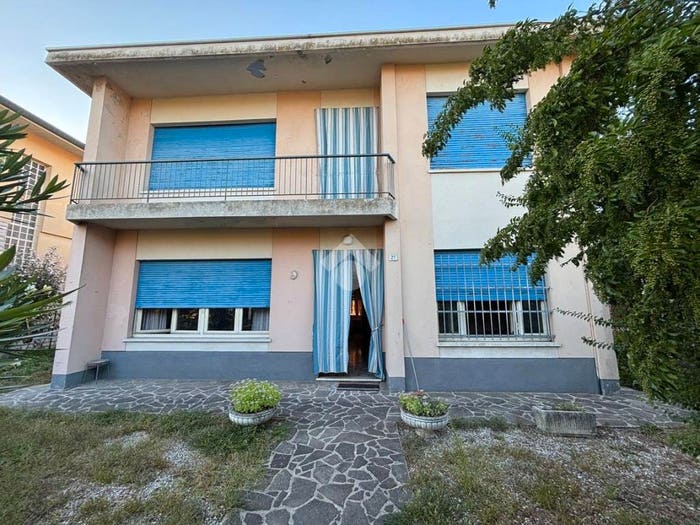 Casa quadrilocale in vendita in Via eugenio dugoni, Centro, San Benedetto Po