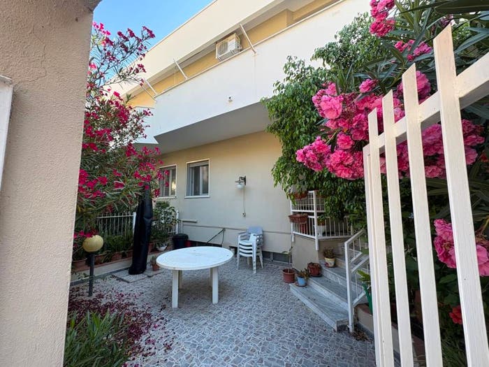 Casa con 6 locali in vendita in Via Carlo Levi, Borgo Nuovo Castellana, Palermo