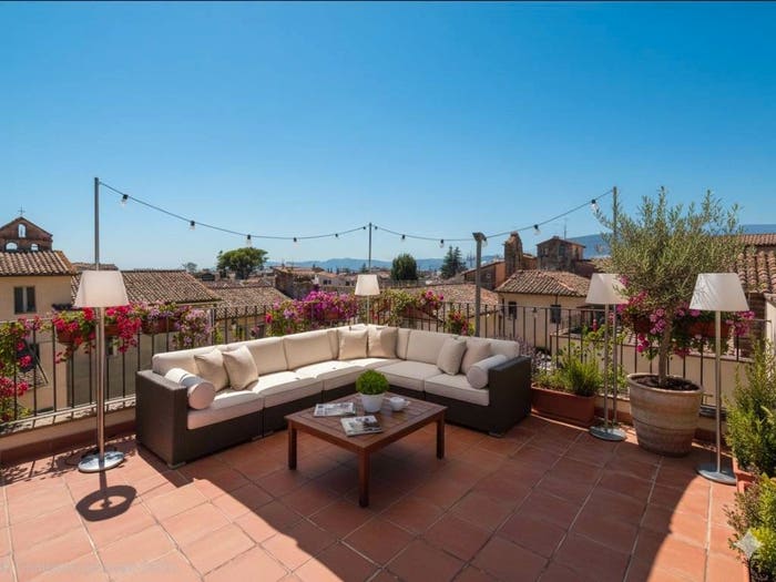 Casa con 6 locali in vendita in Piazza Guglielmo Marconi, Centro, Cannara