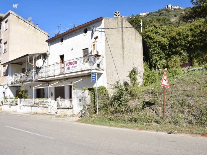 Casa bilocale in vendita in Via delle Terme, Centro, Castelforte