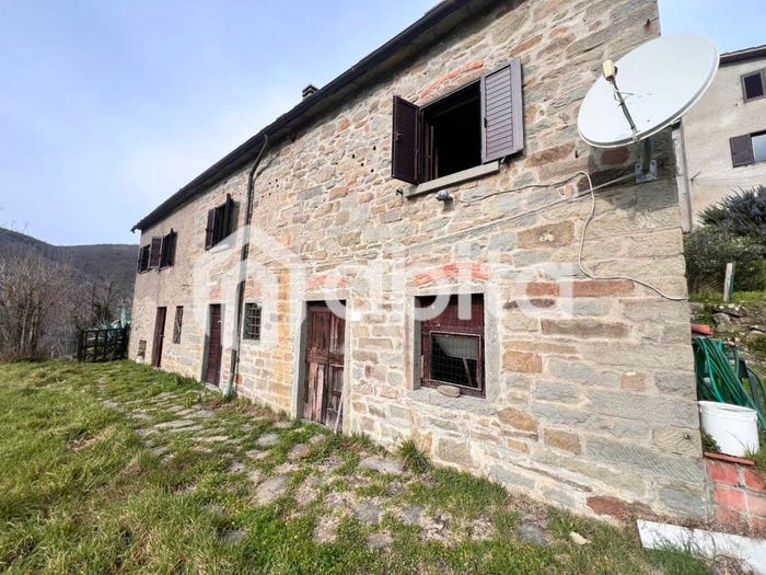 Casa quadrilocale in vendita in MODINE, Loro Ciuffenna