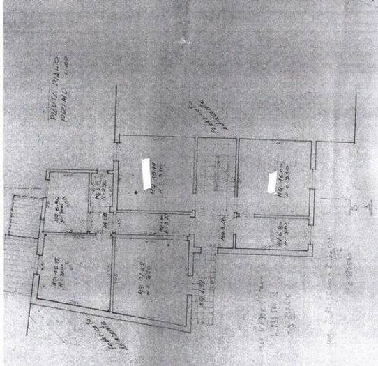 Casa con 6 locali in vendita in Centro, Montale