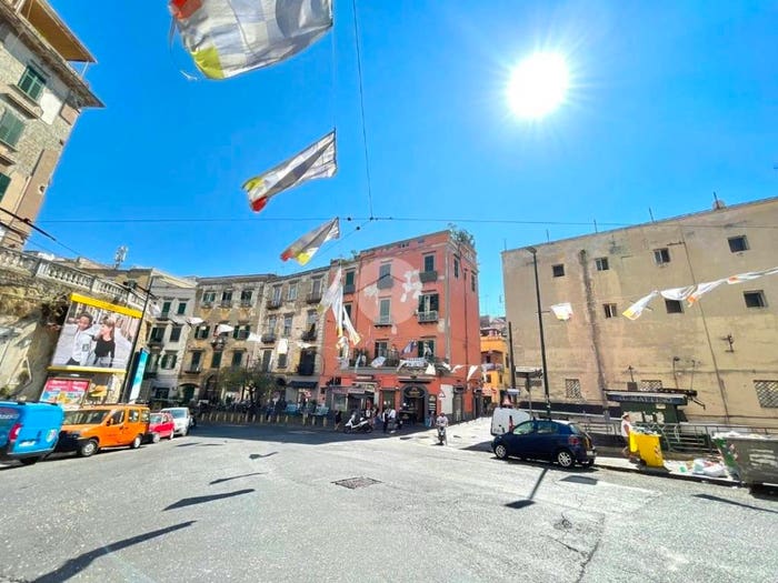 Appartamento con 6 locali in vendita in Via salvator rosa, Museo, Napoli