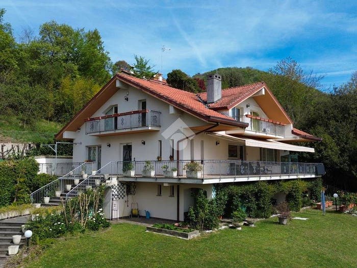 Casa con 6 locali in vendita in piazza Piazza IV Novembre, San Giacomo, Ragogna
